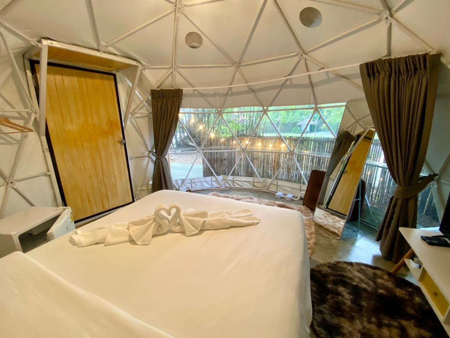 Baan Nai Baan Nok Resort Nakhon Nayok Exterior foto